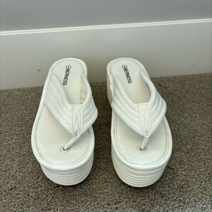 Platform flip flop from Princess Polly